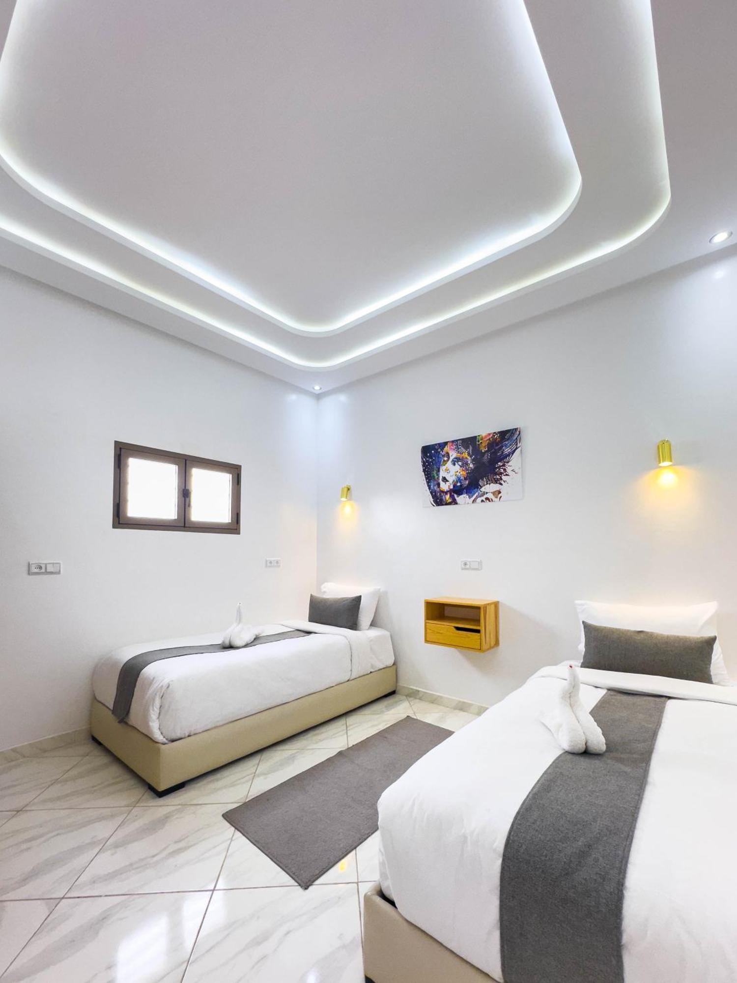 Hotel Apartment America 다클라 외부 사진