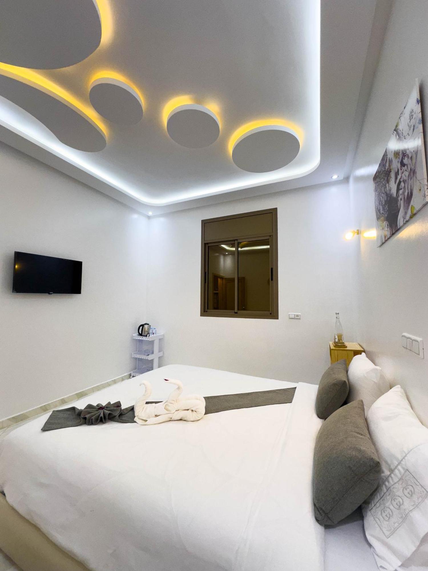 Hotel Apartment America 다클라 외부 사진