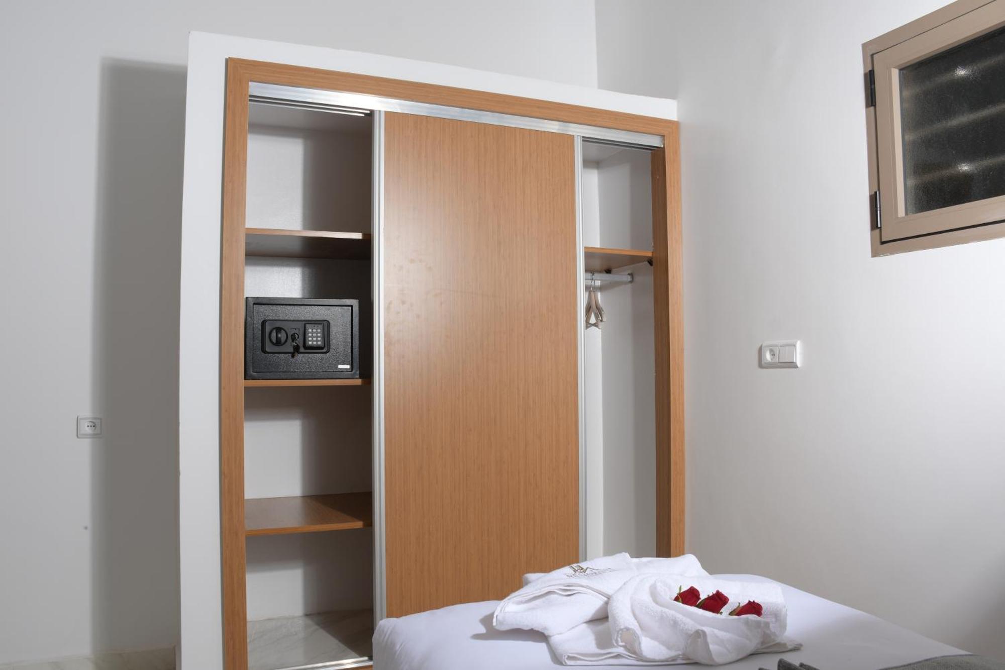 Hotel Apartment America 다클라 외부 사진