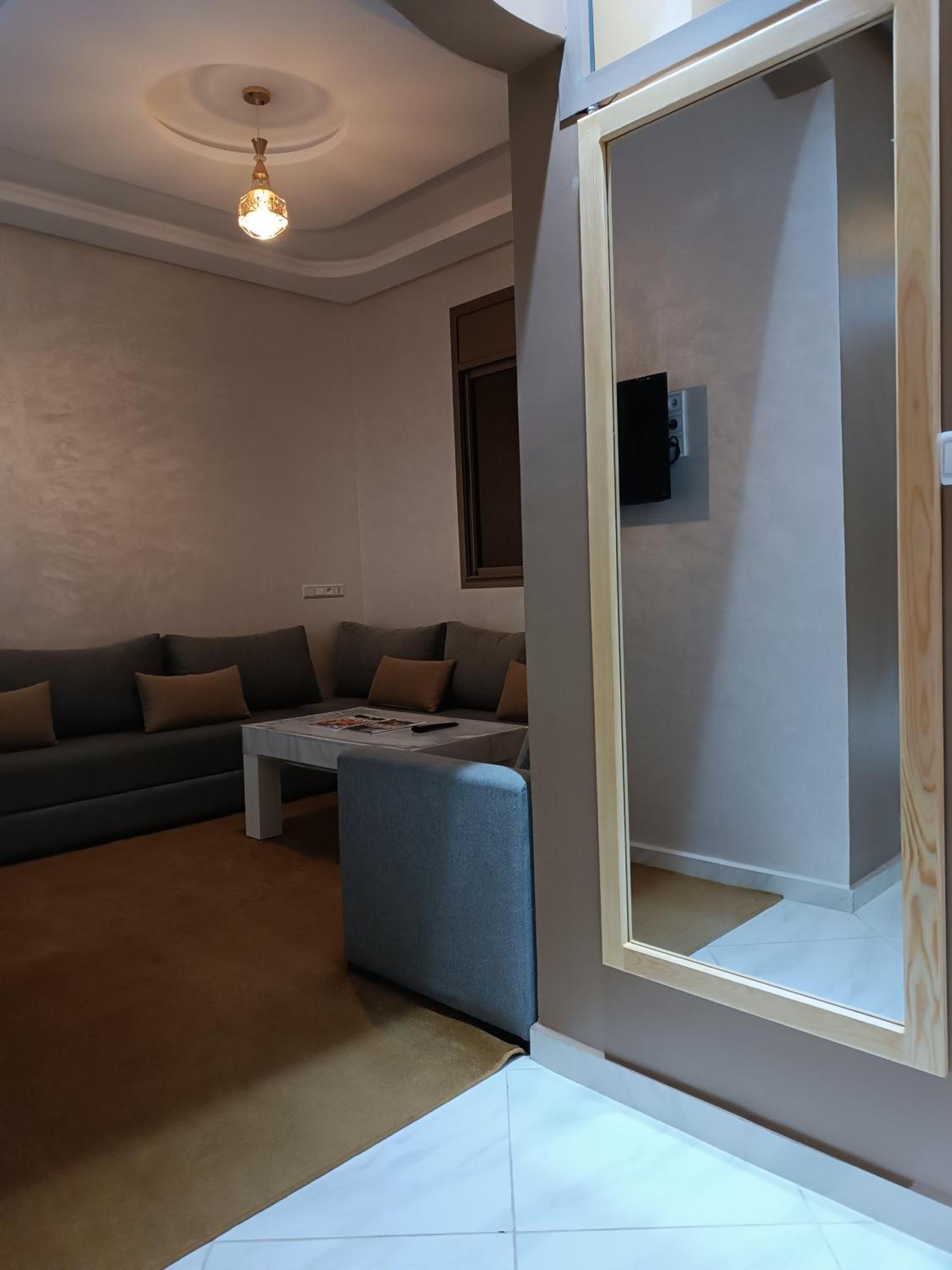 Hotel Apartment America 다클라 외부 사진