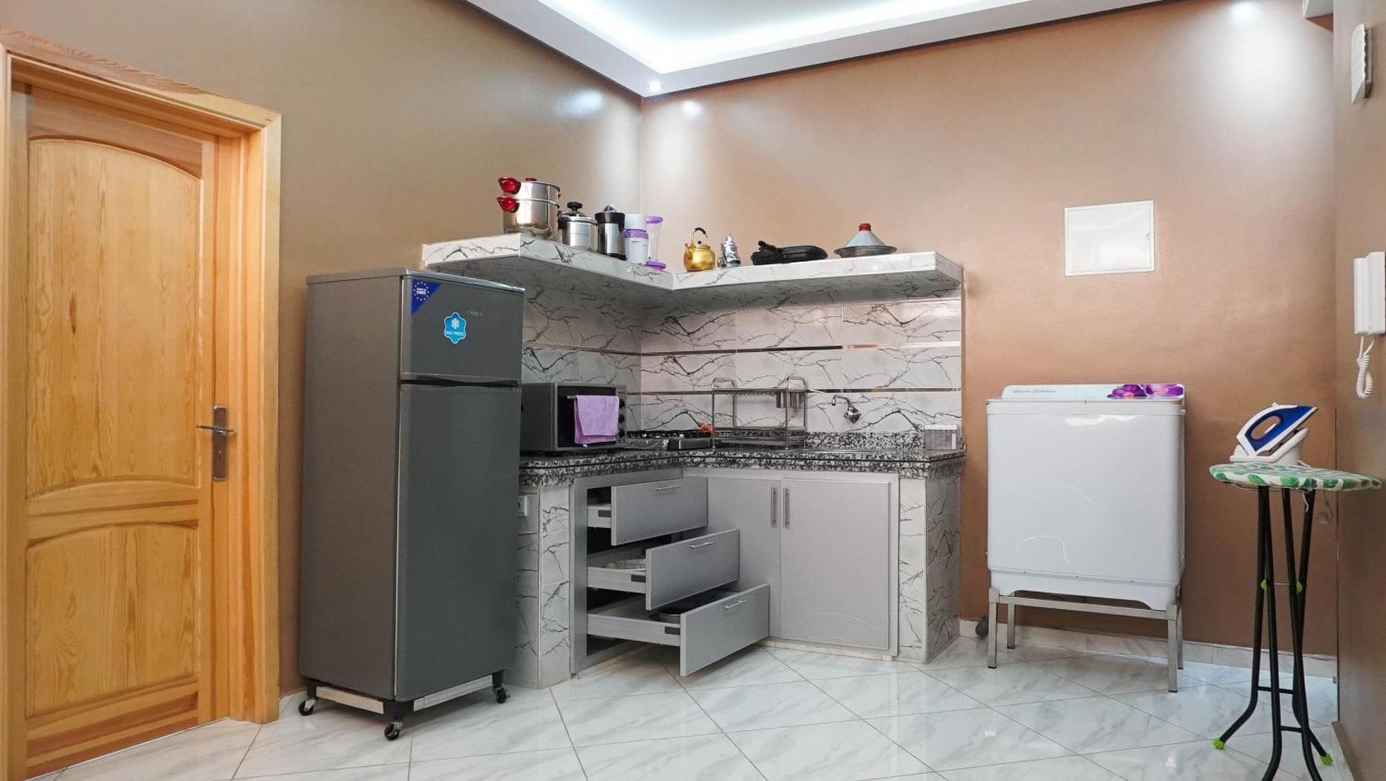 Hotel Apartment America 다클라 외부 사진